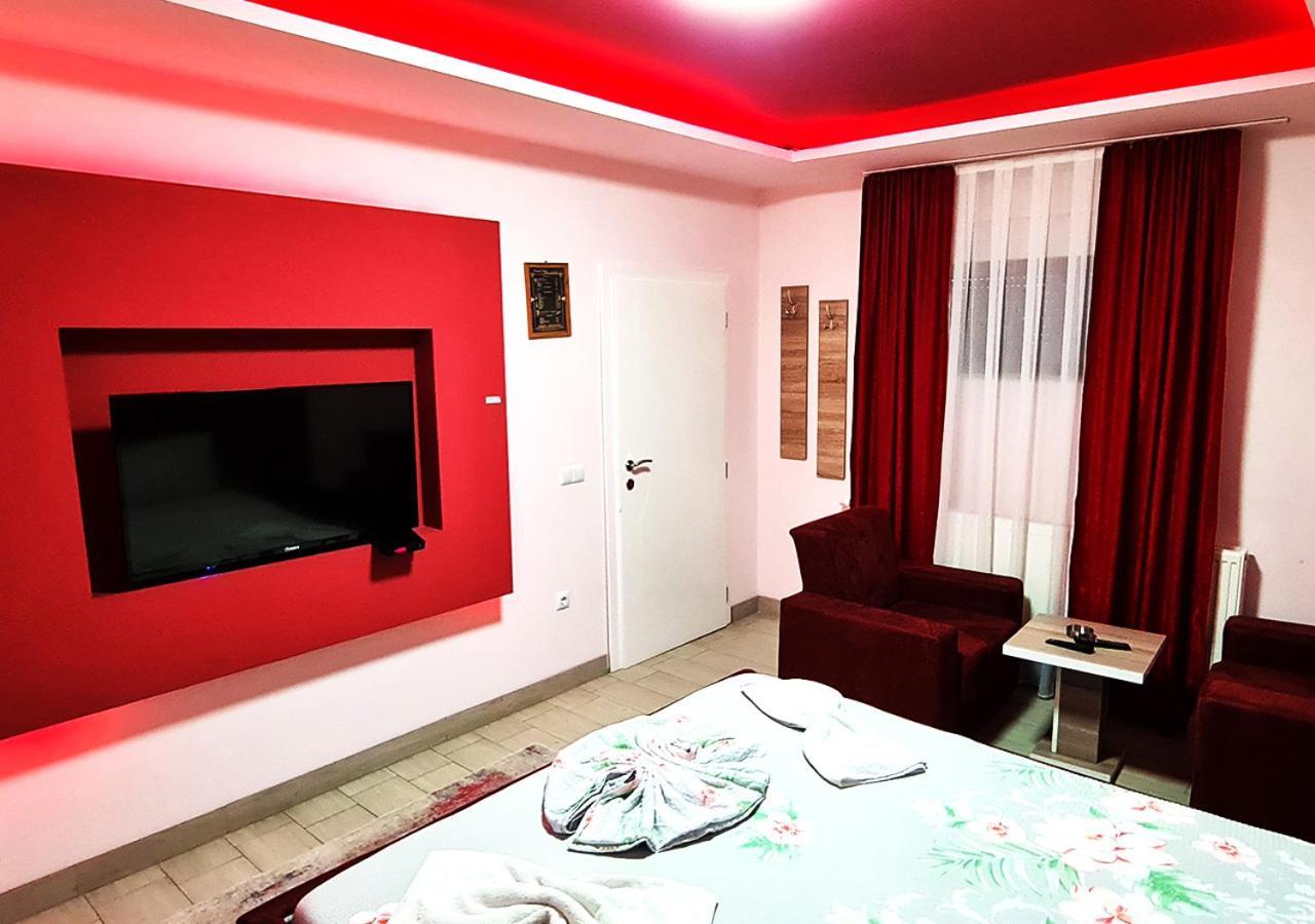 Motel Villa Star Gjilan Εξωτερικό φωτογραφία